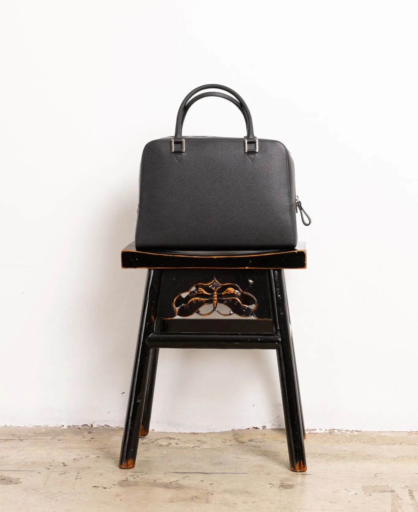 Briefcase leather bag in black