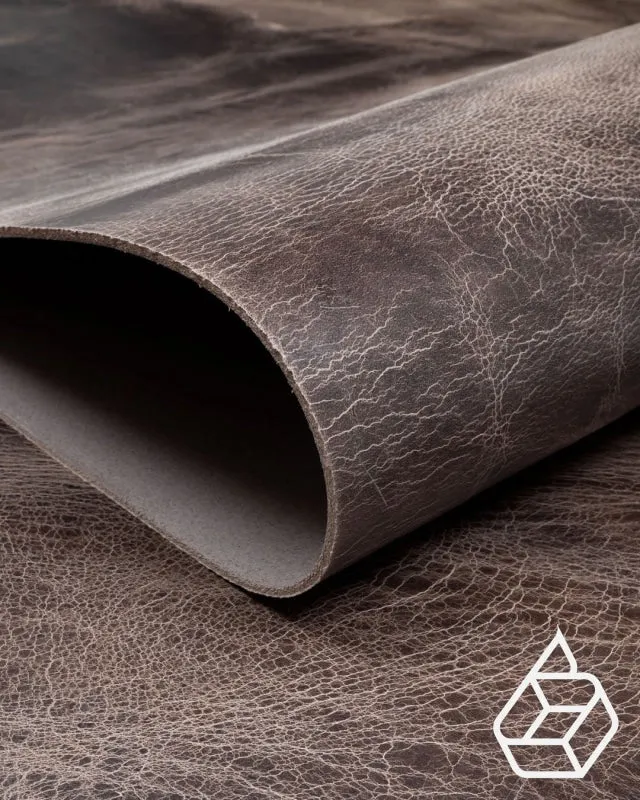 Buffalo Collection | Thick and firm buffalo leather with a matte finish (0.9 mm - 1.1 mm)