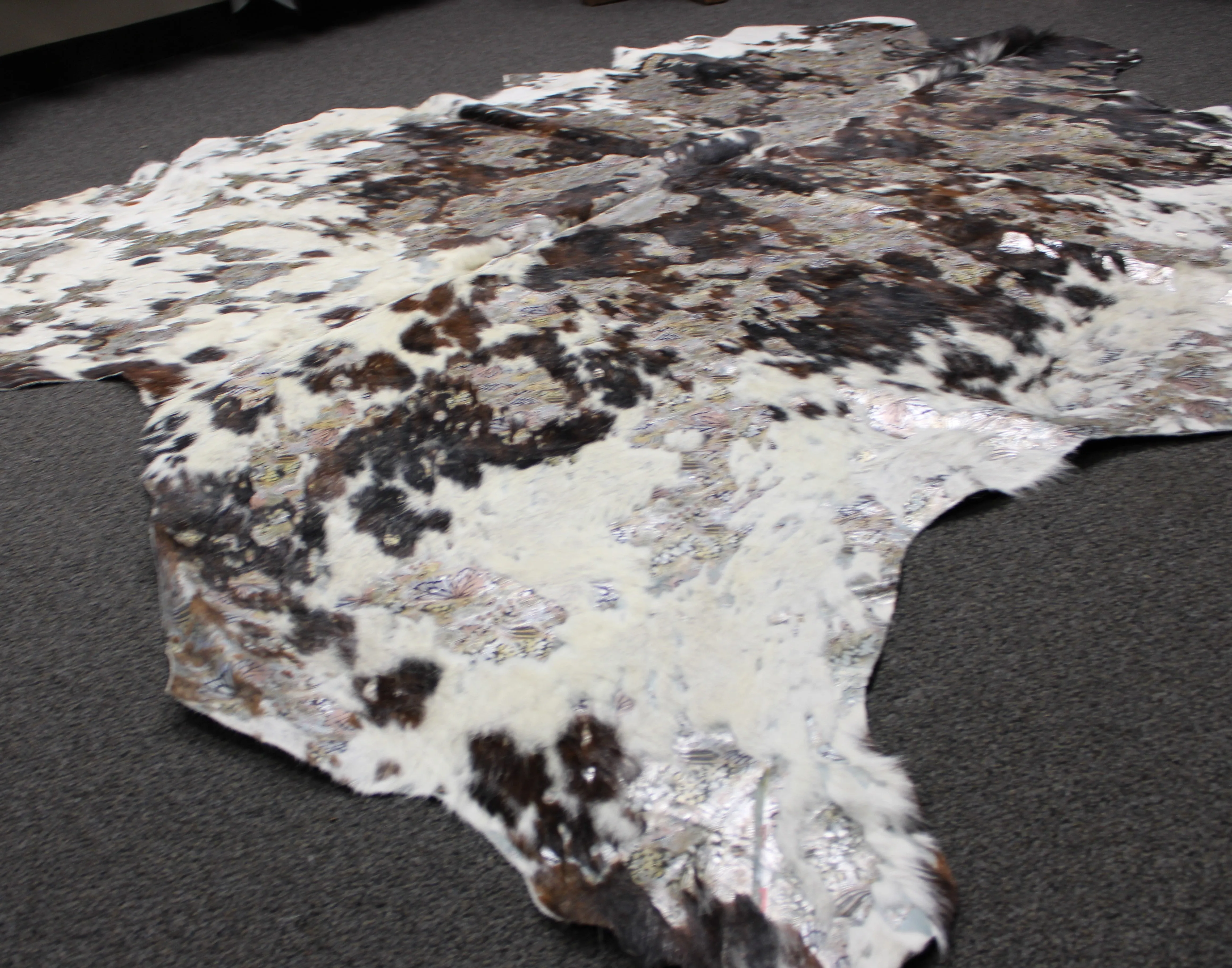Butterfly Print  on  Tricolor  COWHIDE - 86x76 INCHES - Premium Cowhide Leather