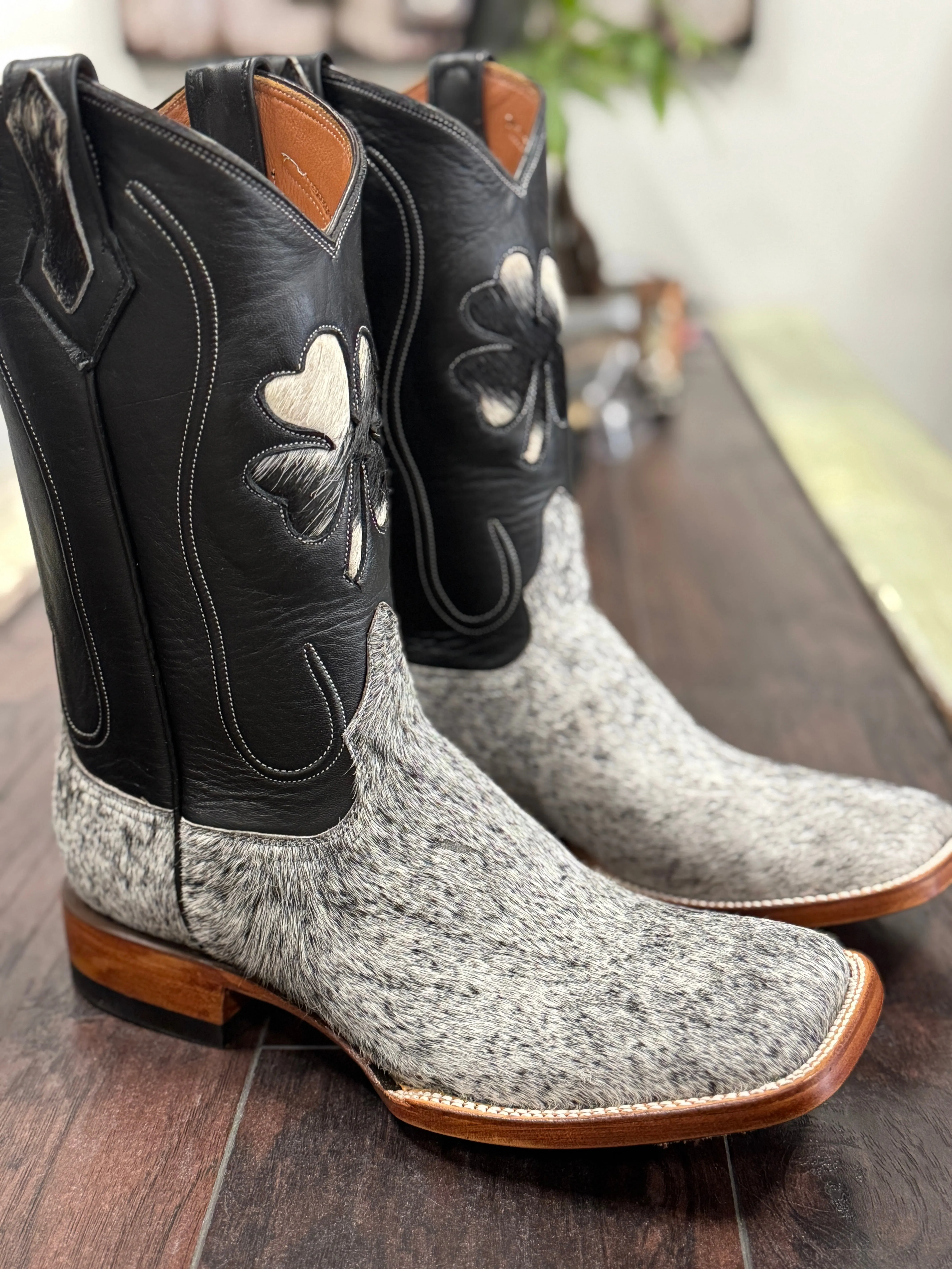 Cowhide-Bl/wh 10E