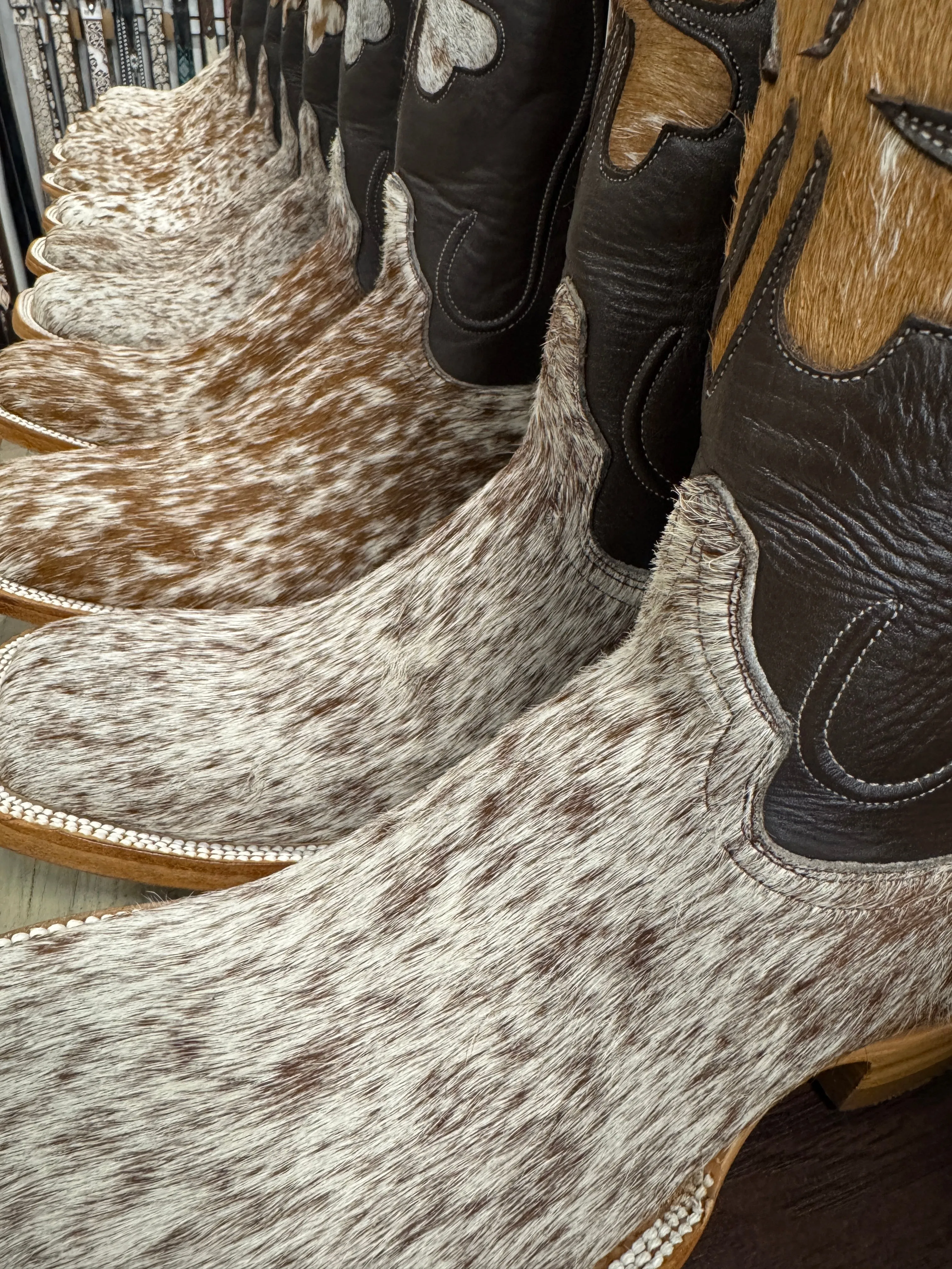 Cowhide br/wh
