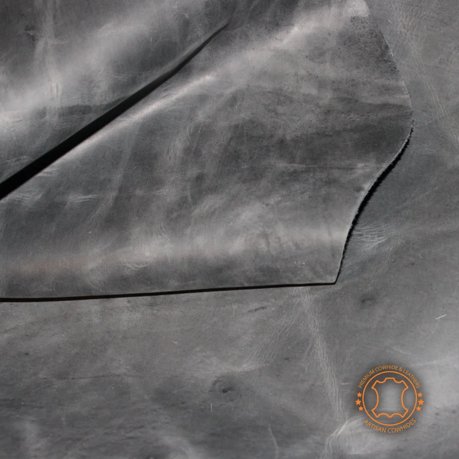 CRAZY HORSE  CHARCOAL BLACK DISTRESSED LEATHER HIDE Thickness 1.6 mm/ 4 oz