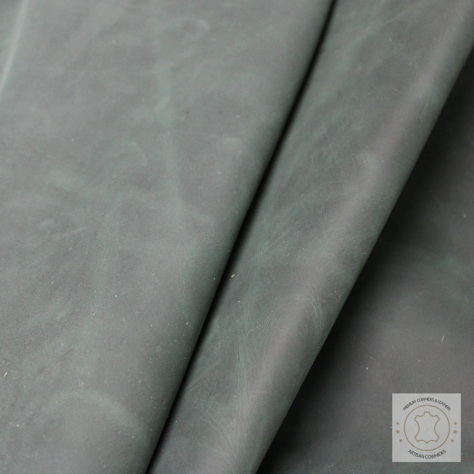 CRAZY HORSE OLIVE GREEN DISTRESSED LEATHER HIDE Thickness 1.6 mm/ 4 oz