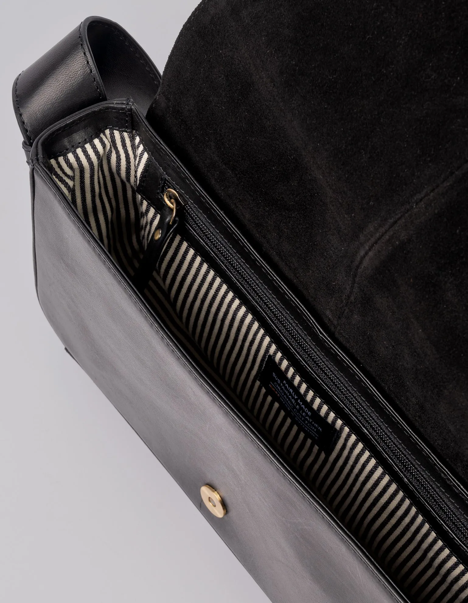 Gina Baguette | Classic Leather