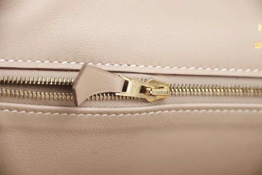 HERMES BIRKIN 35 GRIZZLY ARGILE SWIFT, DOBLIS WITH PERMABRASS HARDWARE STAMP Q (2013) WITH KEYS, LOCK, RAINCOAT AND DUST COVER
