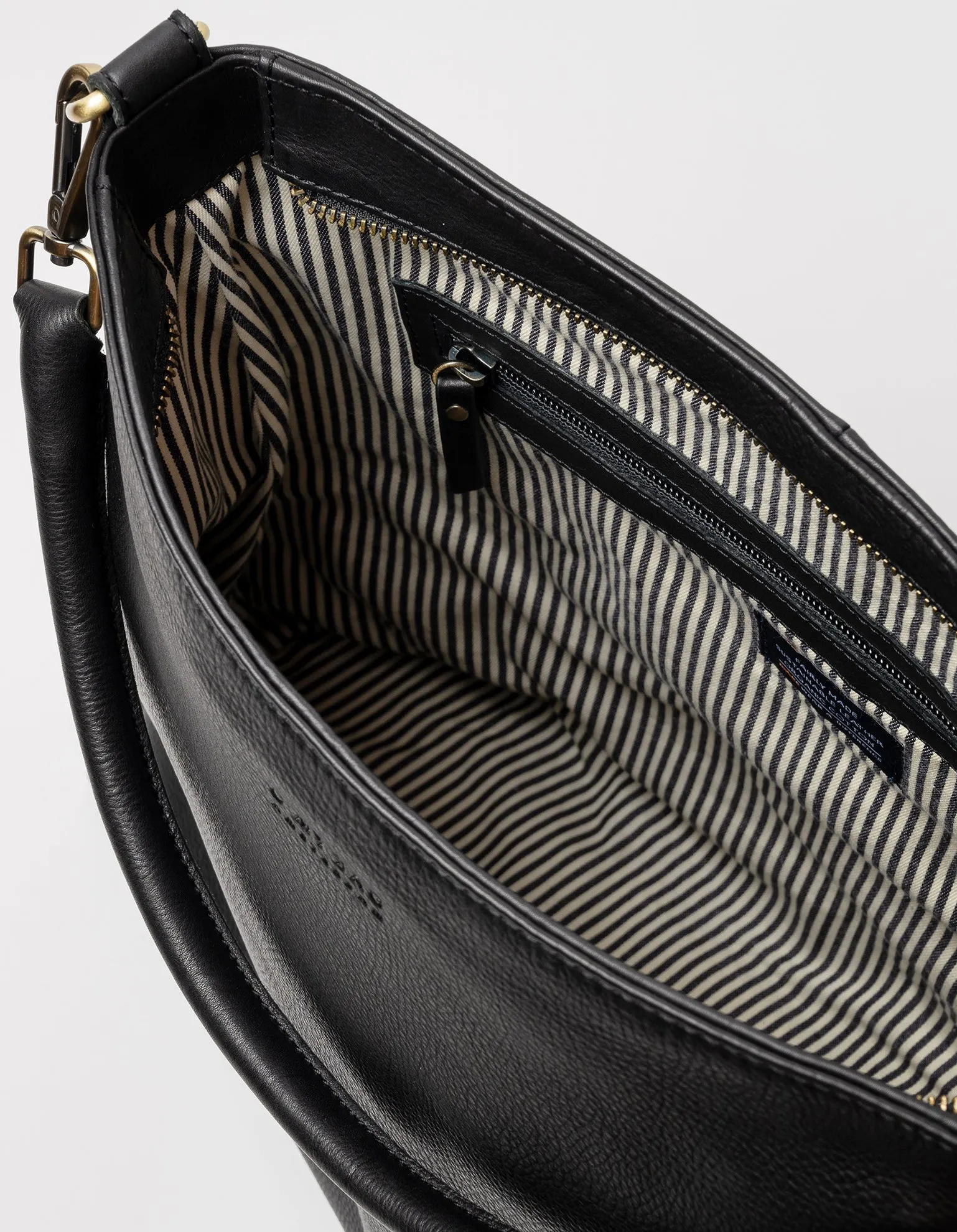Janet Shopper | Soft Grain Leather