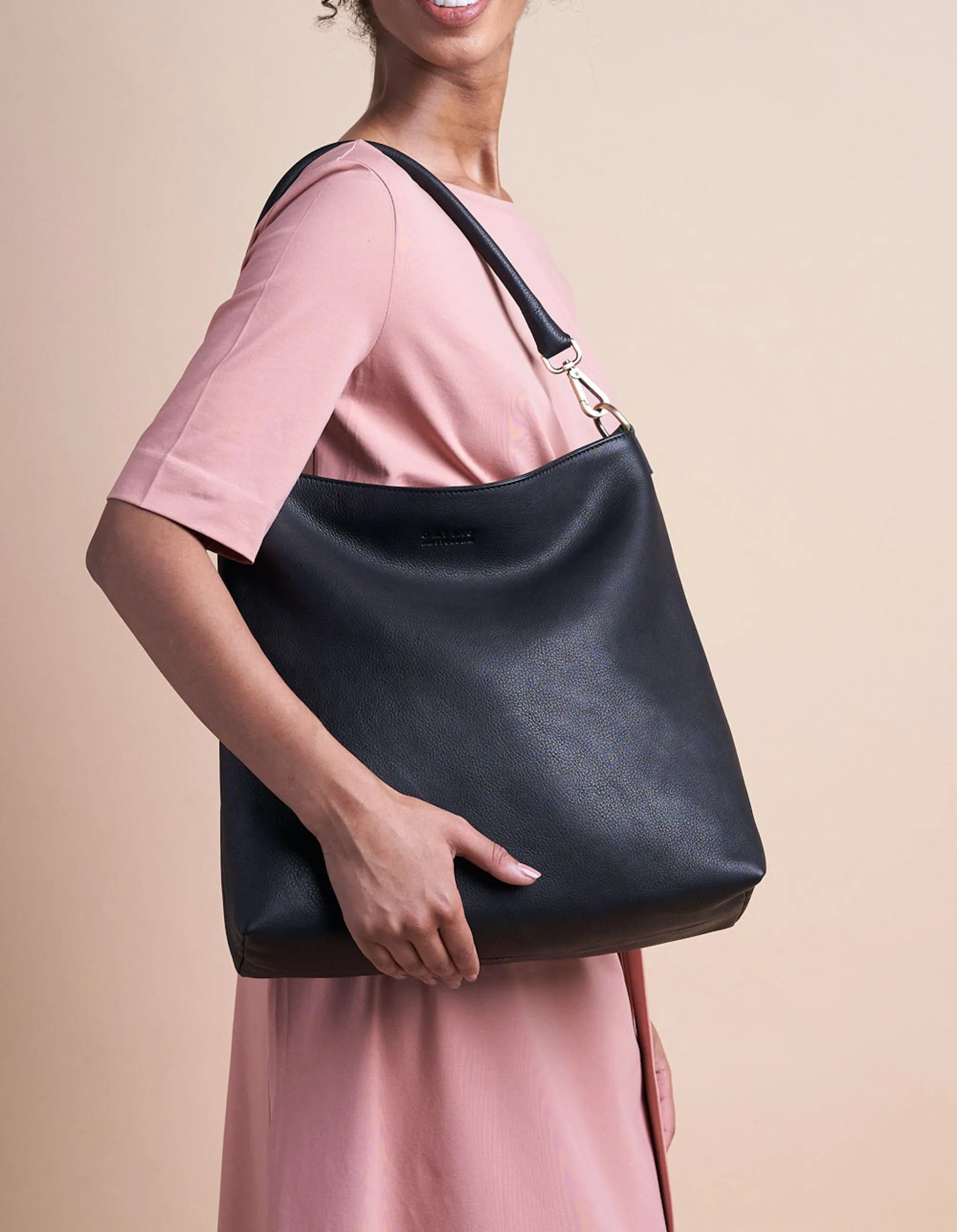 Janet Shopper | Soft Grain Leather