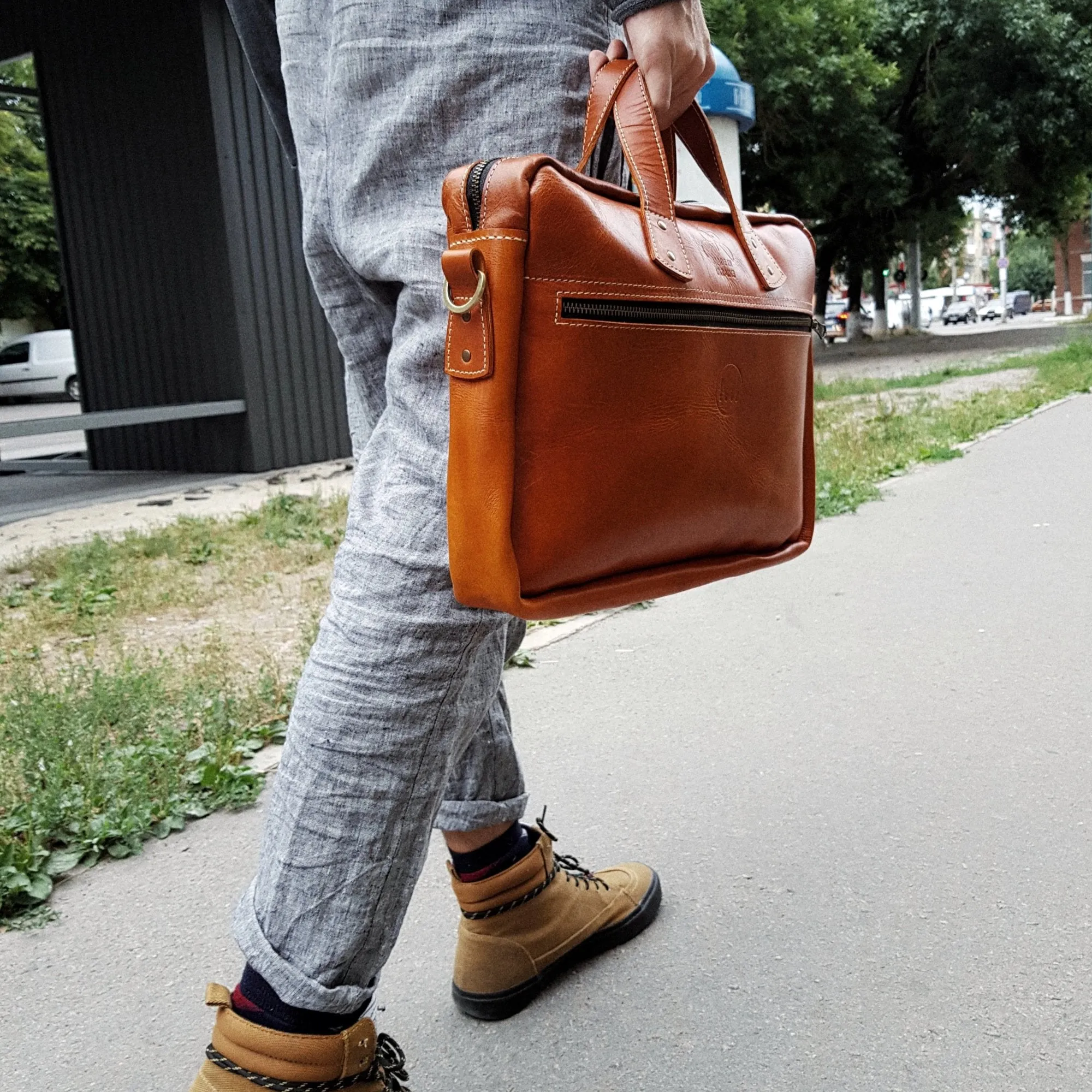 LEATHER DAILY BRIEFCASE