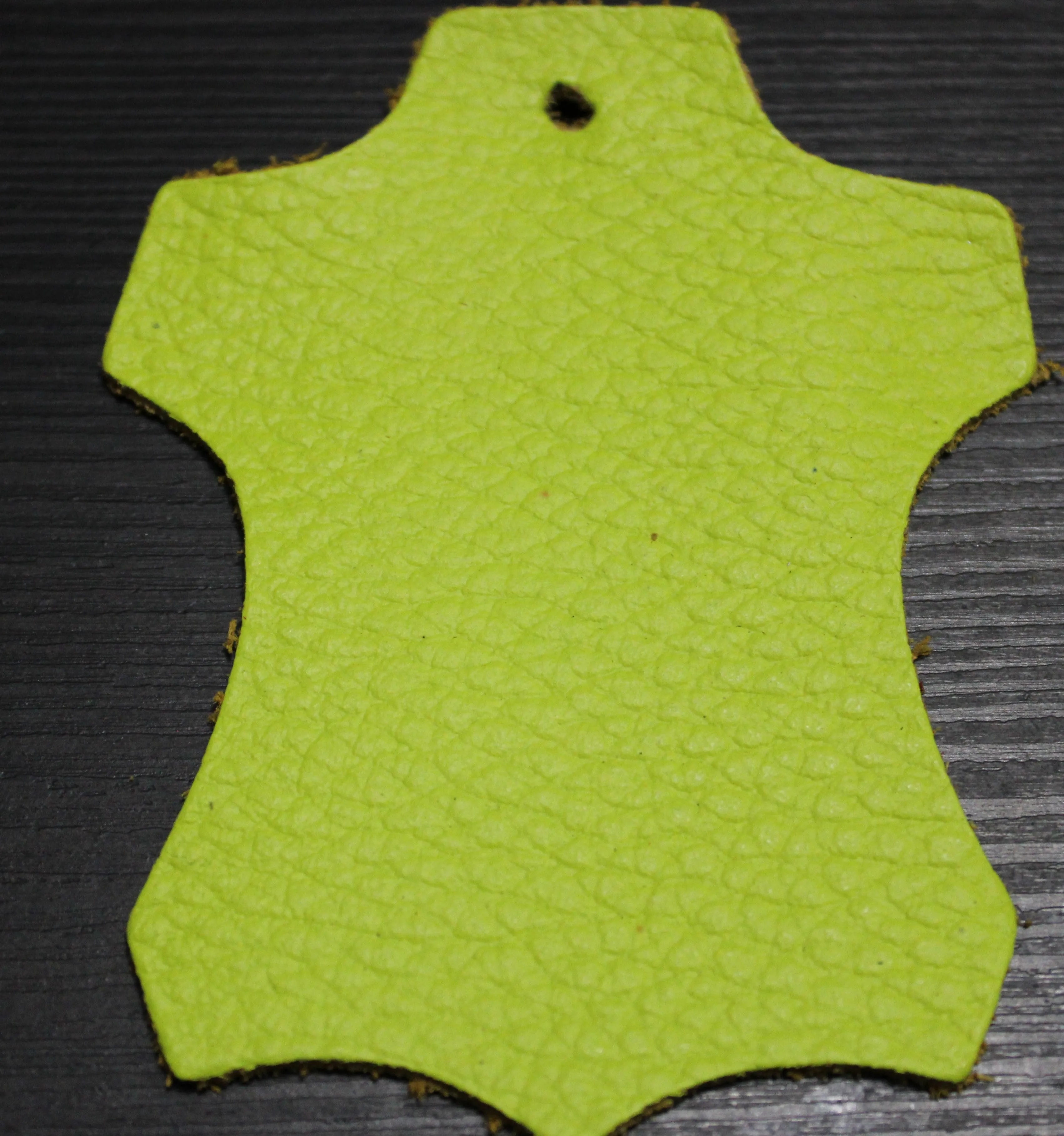 LIME  FLOATER LEATHER Thickness (mm/oz) :1.6 mm - 1.8 mm/ 4 oz - 4.5 oz