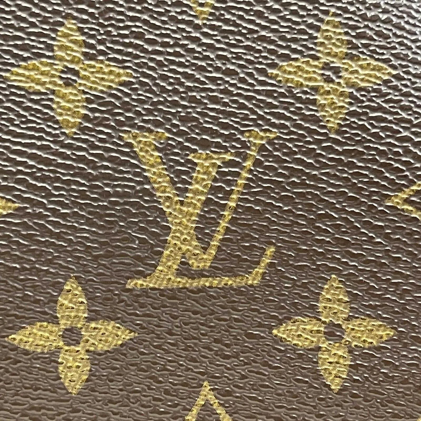 Louis Vuitton - LV Artsy MM - Brown Monogram Shoulder Bag