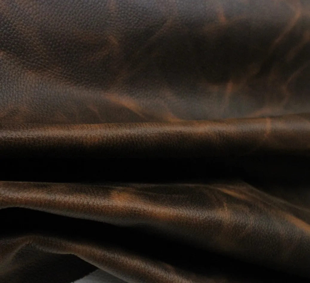 MEDIUM BROWN DISTRESSED PULL UP FLOATHER LEATHER  (mm/oz) :1.6 mm - 1.8 mm/ 4 oz - 4.5 oz