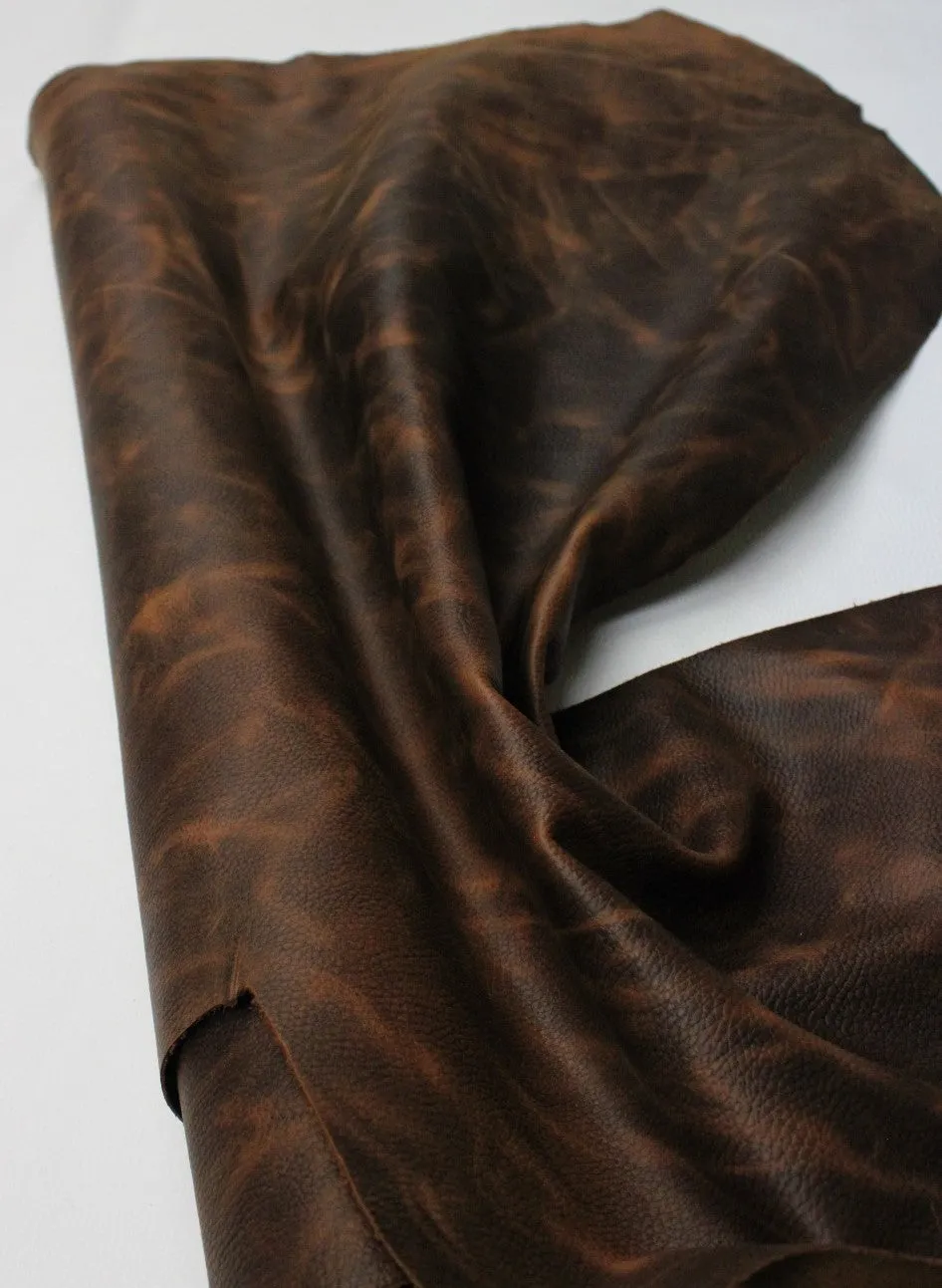 MEDIUM BROWN DISTRESSED PULL UP FLOATHER LEATHER  (mm/oz) :1.6 mm - 1.8 mm/ 4 oz - 4.5 oz