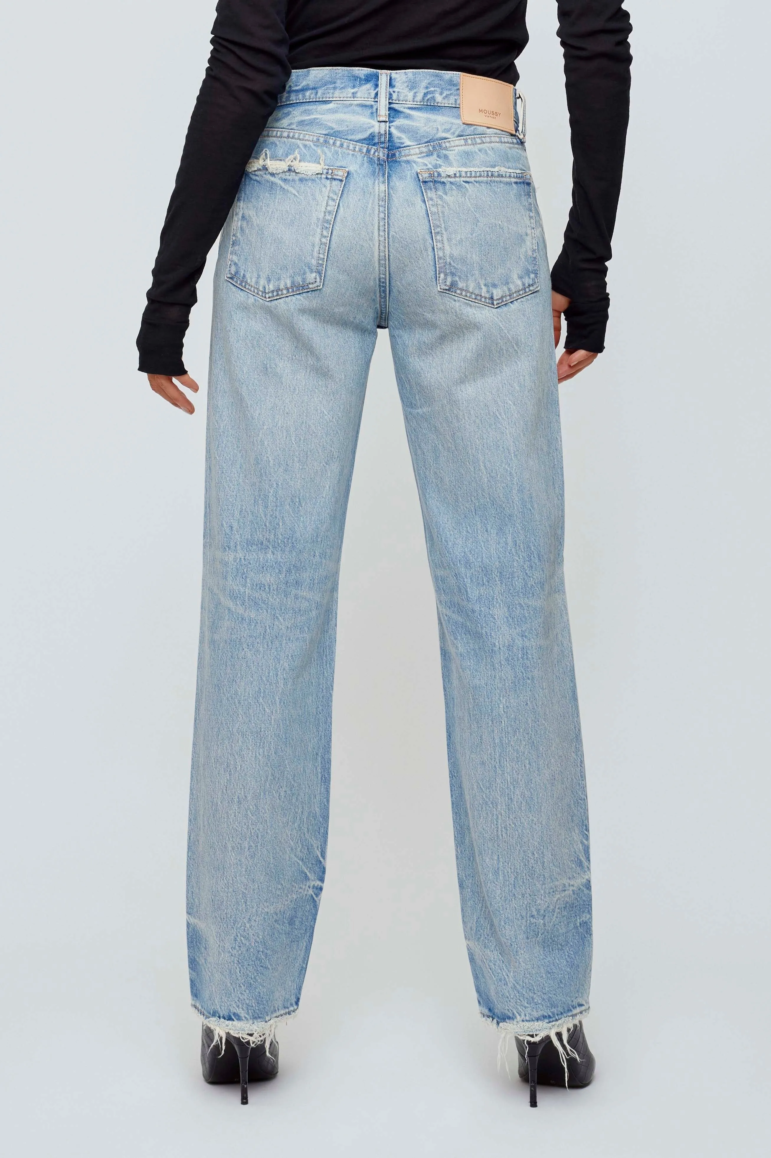 Moussy Vintage Wildwood Low-Rise Straight Jeans in Light Blue
