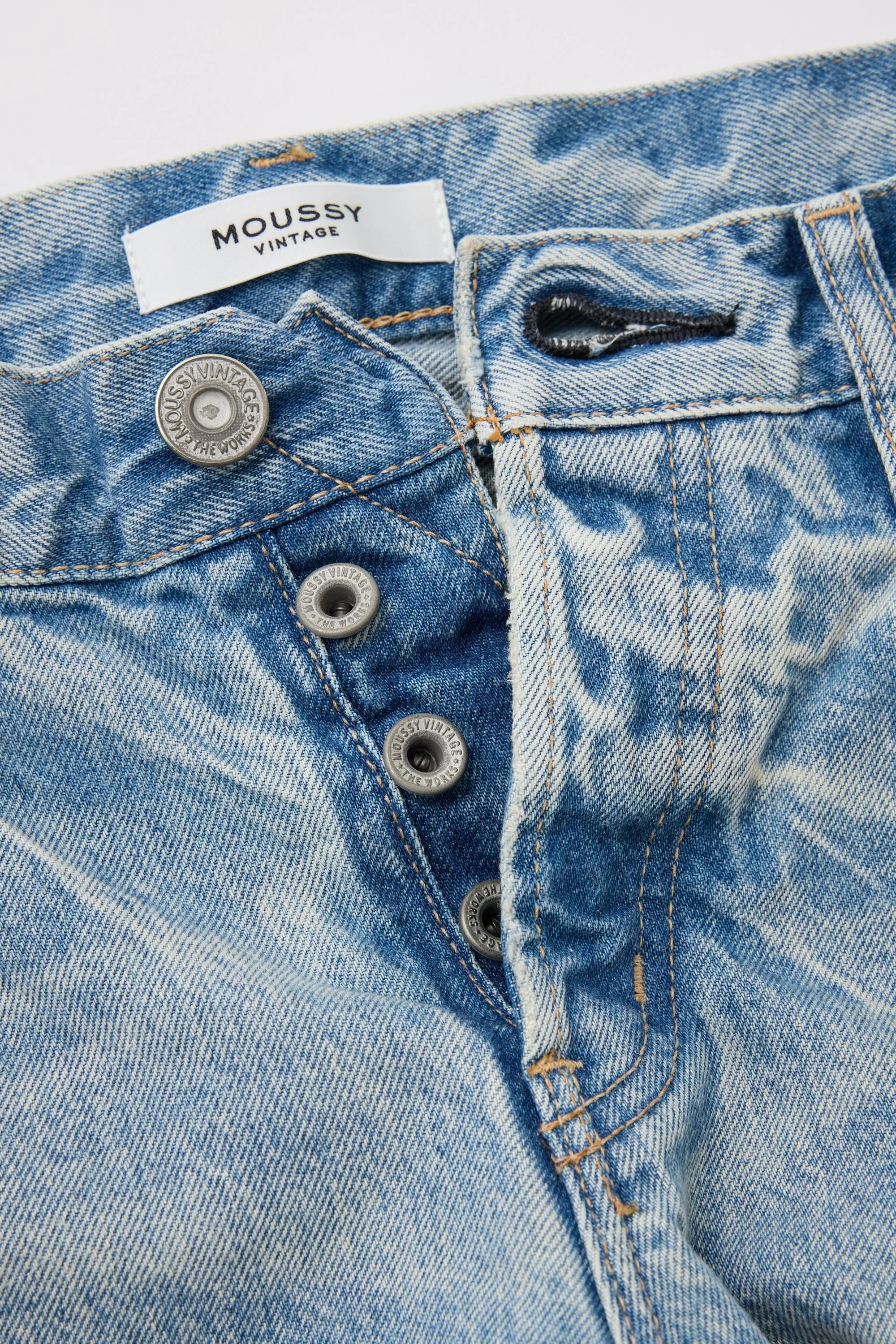 Moussy Vintage Wildwood Low-Rise Straight Jeans in Light Blue