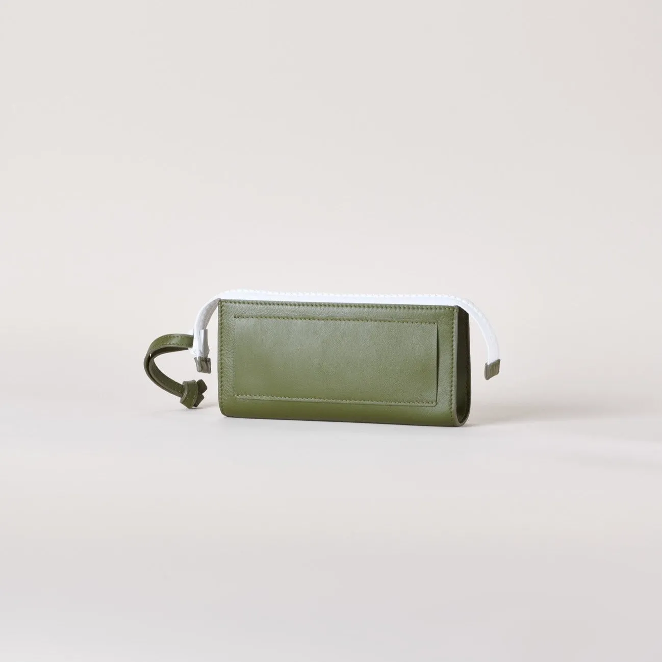 On The Go - Olive White
