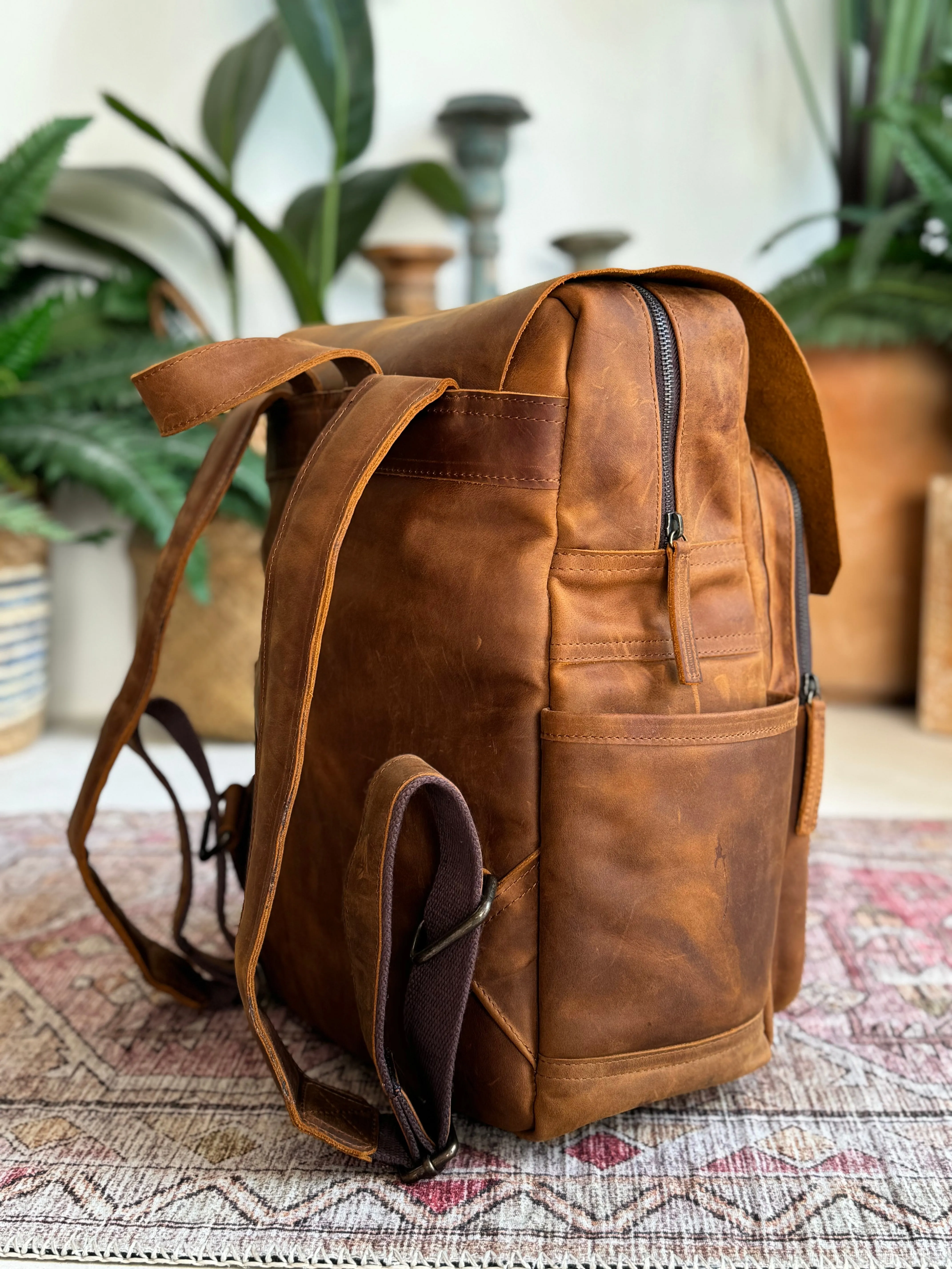 Roam Backpack - Vintage Brown
