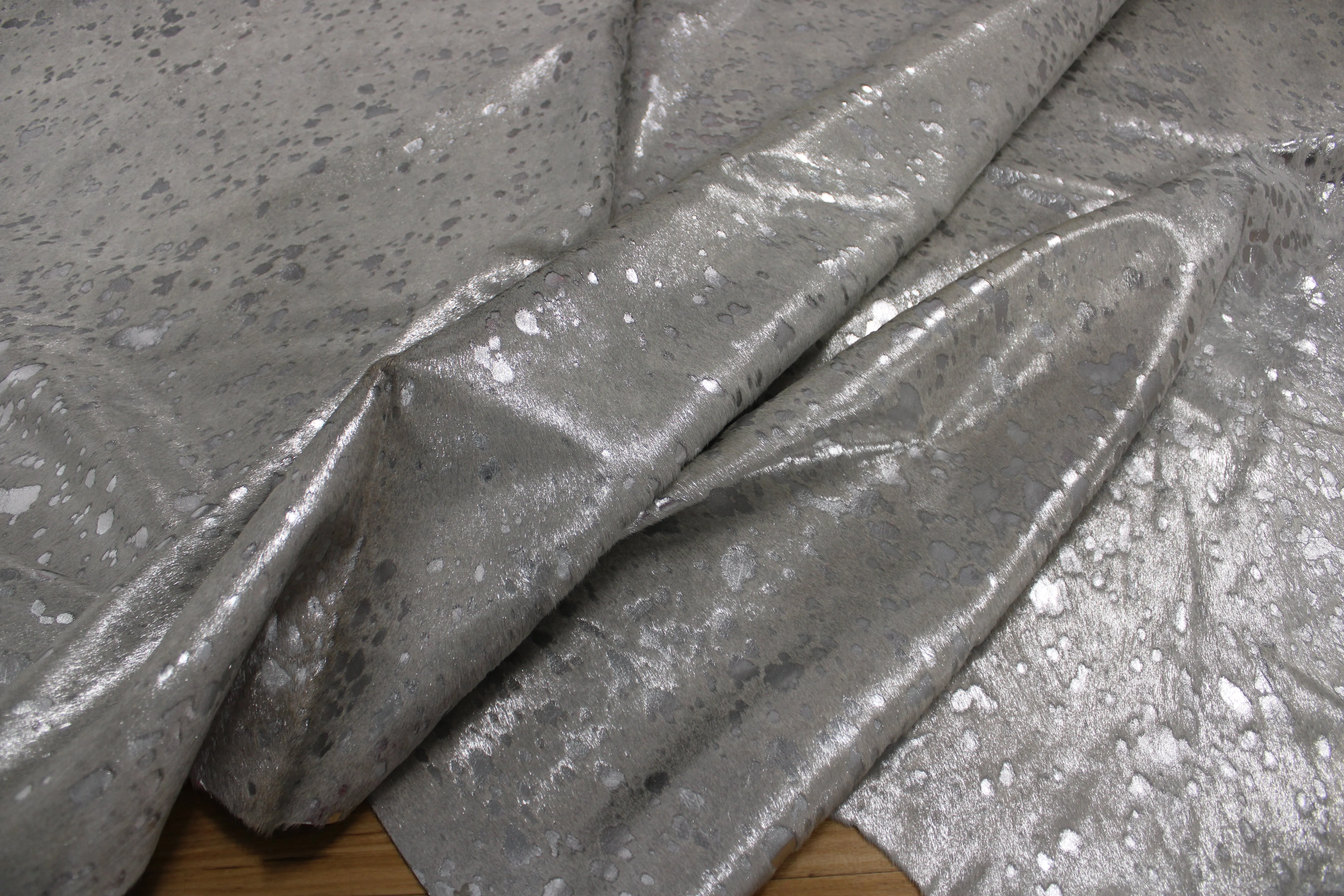 Silver Metallic on White Cowhide Sheets for crafts | 12"x12", 12"x18", 12"x24" Precuts Leather Sheets (Copy)