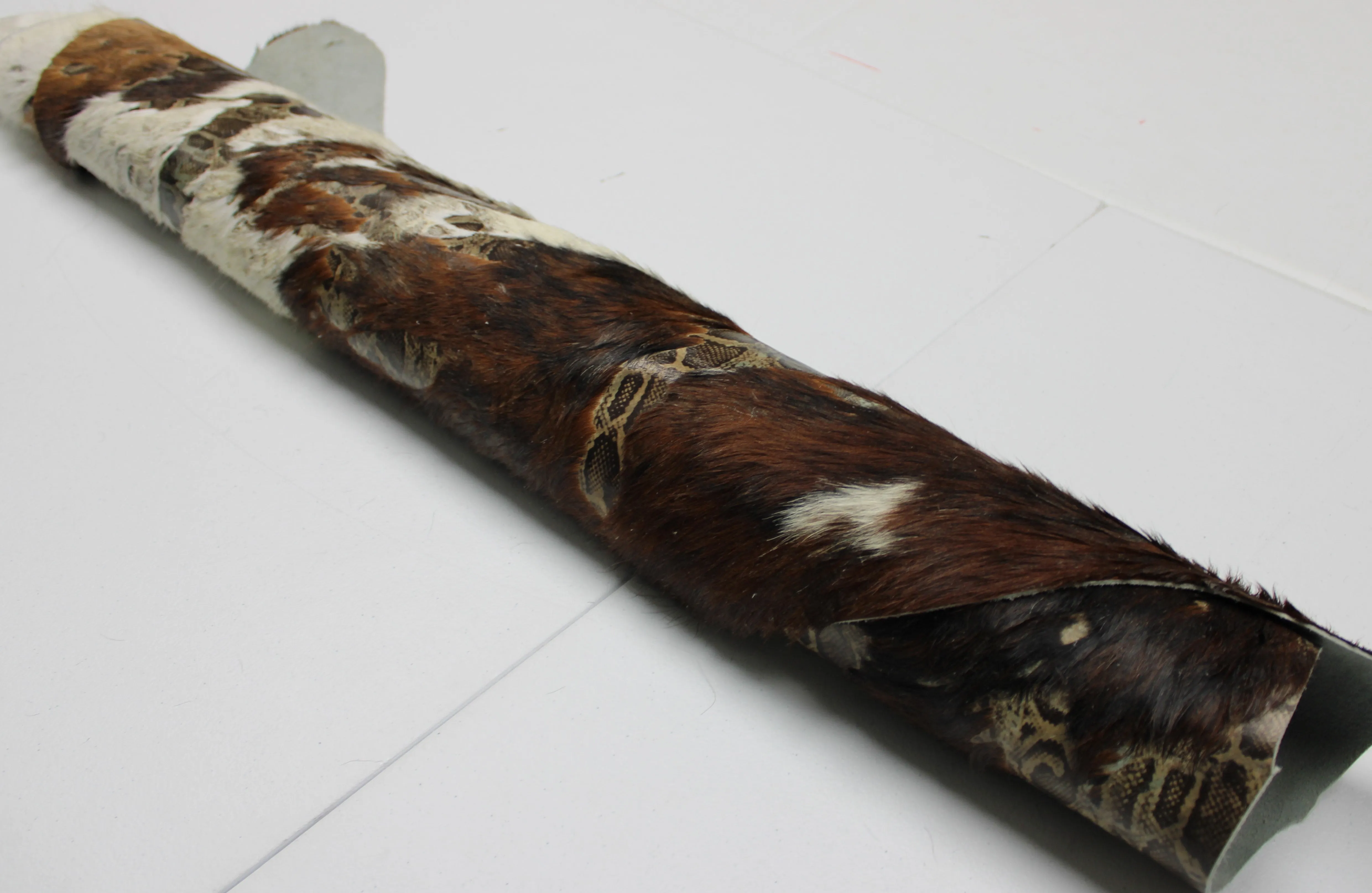 snake print on  Tricolor  COWHIDE 7 ft