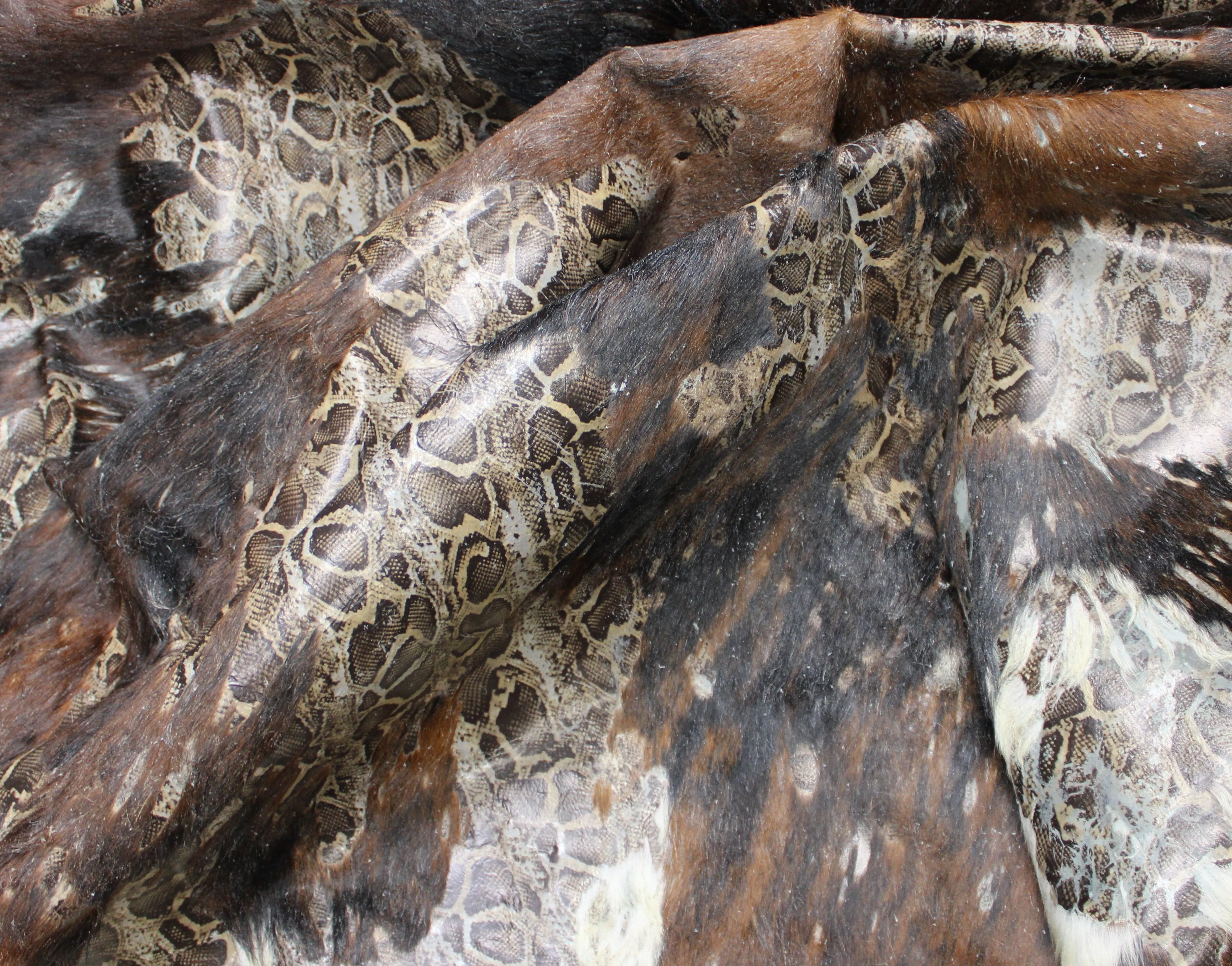 Snake Print on tricolor   COWHIDE -81x74 INCHES - Premium Cowhide Leather