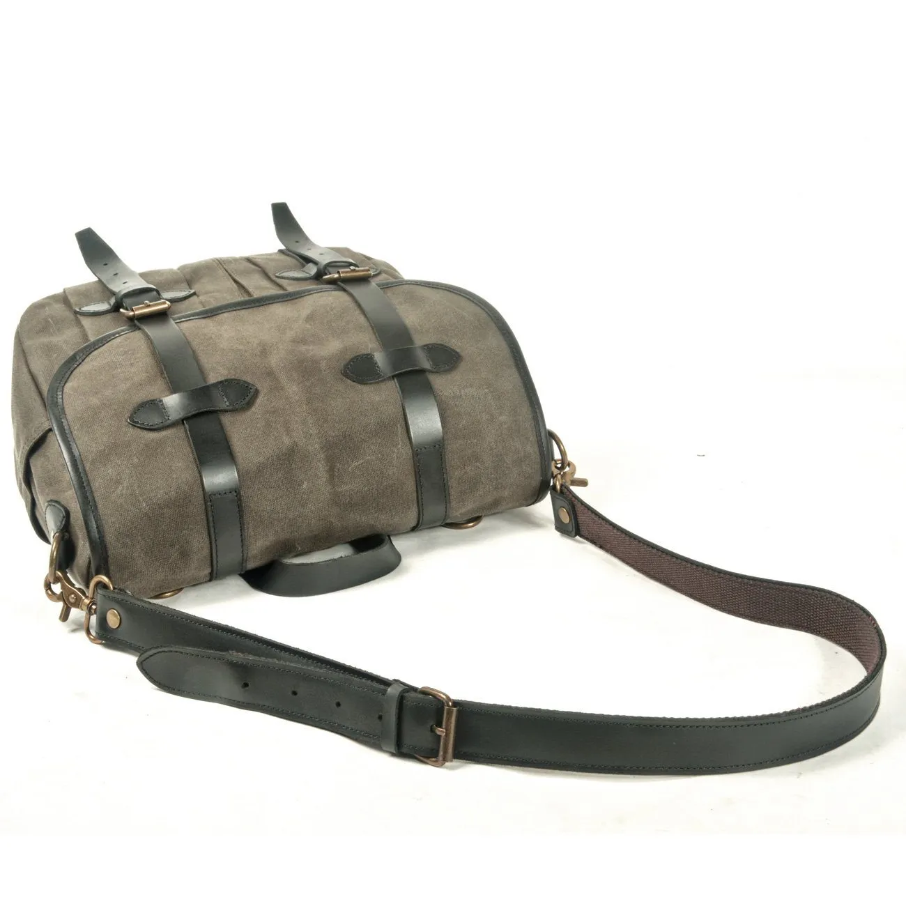 Stylish Vintage Camera Bags for Photographers