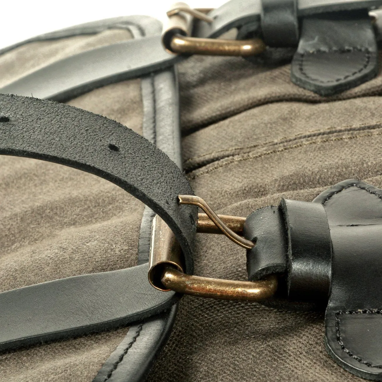 Stylish Vintage Camera Bags for Photographers