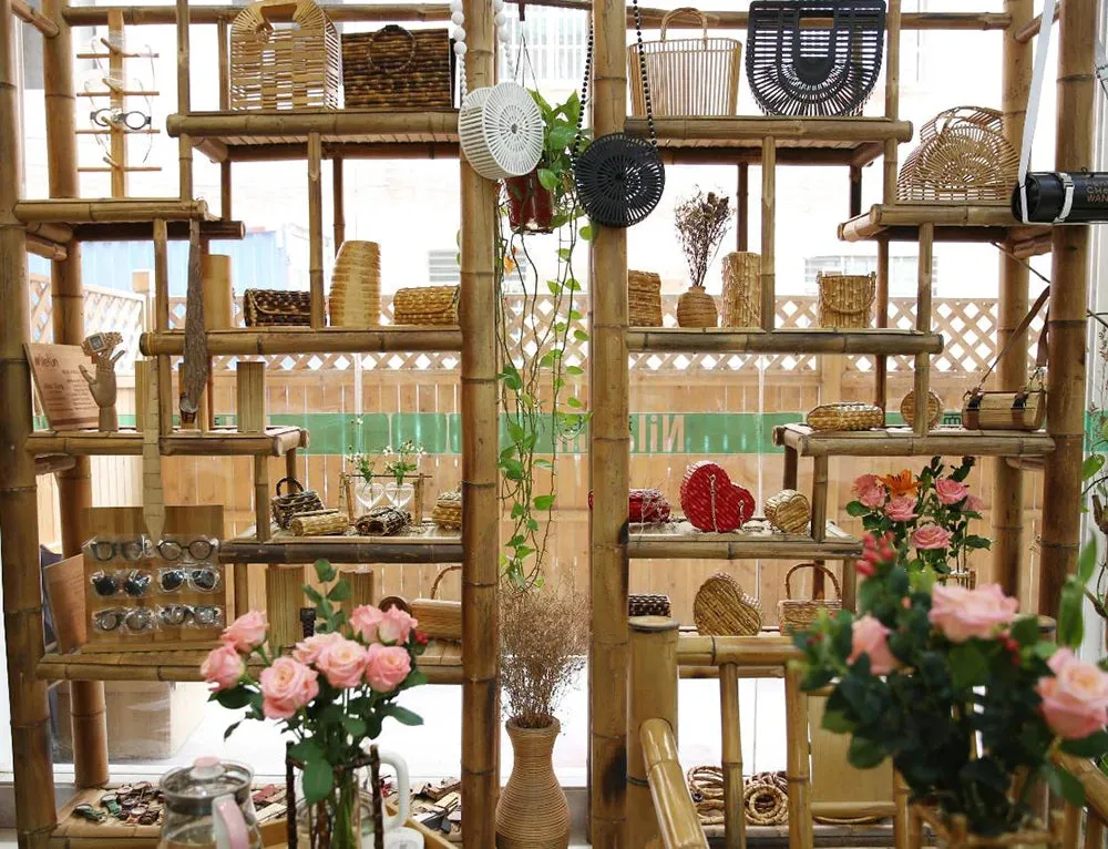 Unique Handmade Natural Wood Rattan Straw Handbag