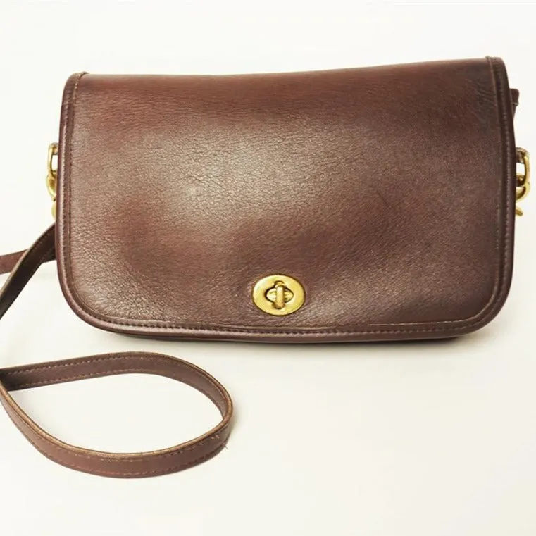 Vintage Coach Classic DInky Pocket Cross Body Saddlebag Purse