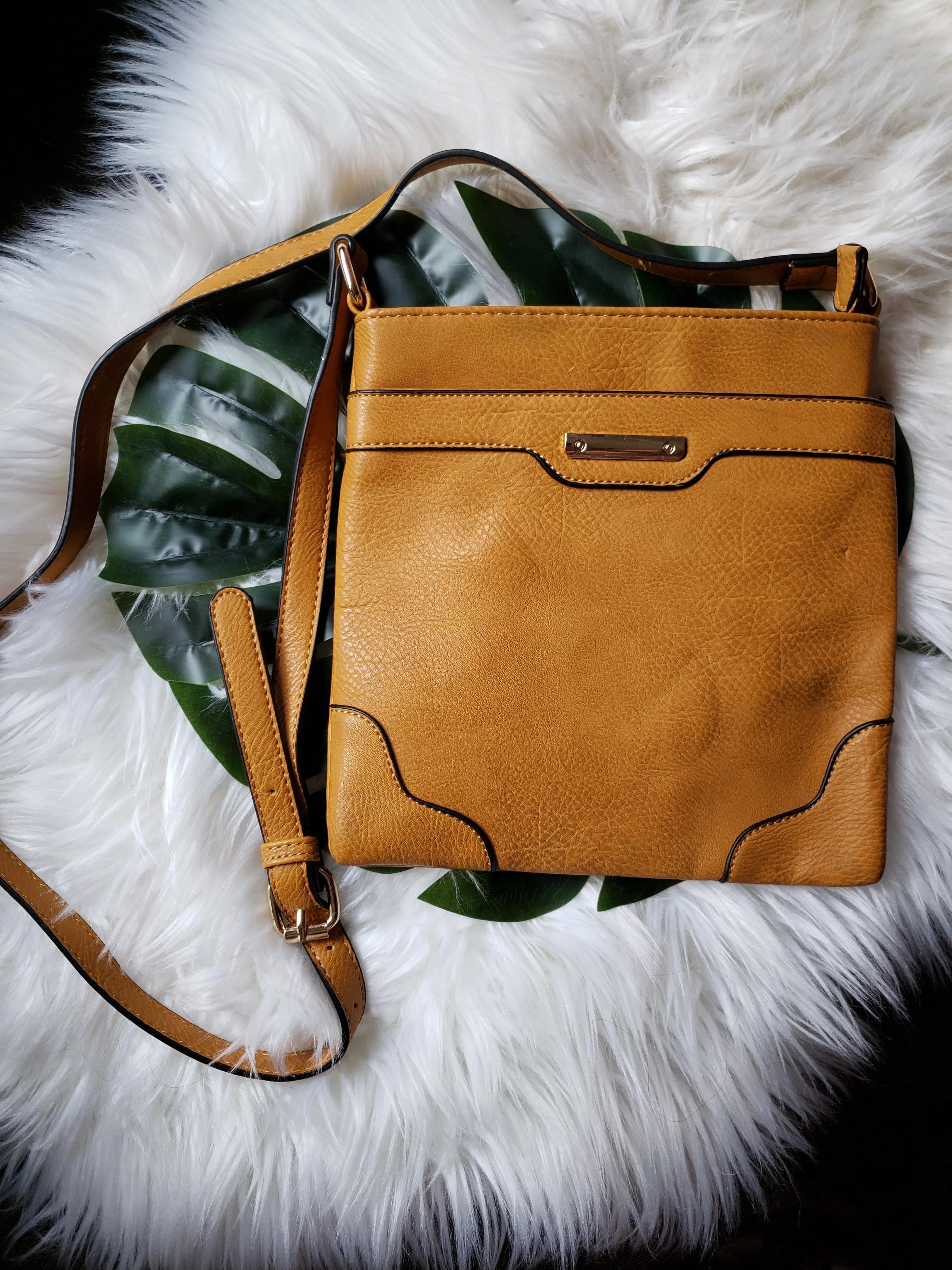 Vintage - Dark Mustard Crossbody Bag