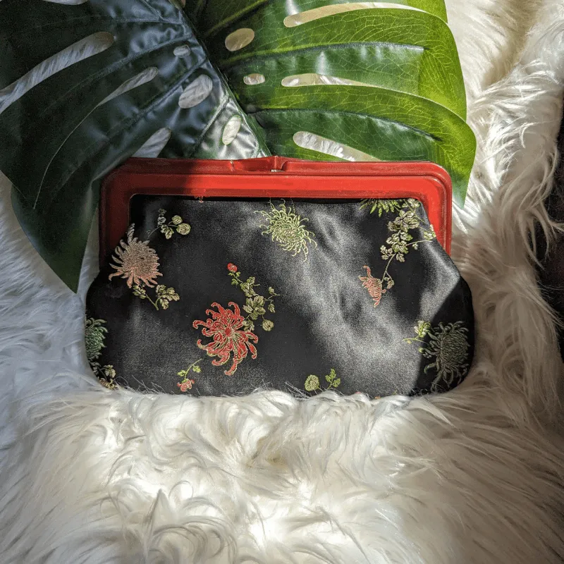 Vintage - Floral Brocade Clutch